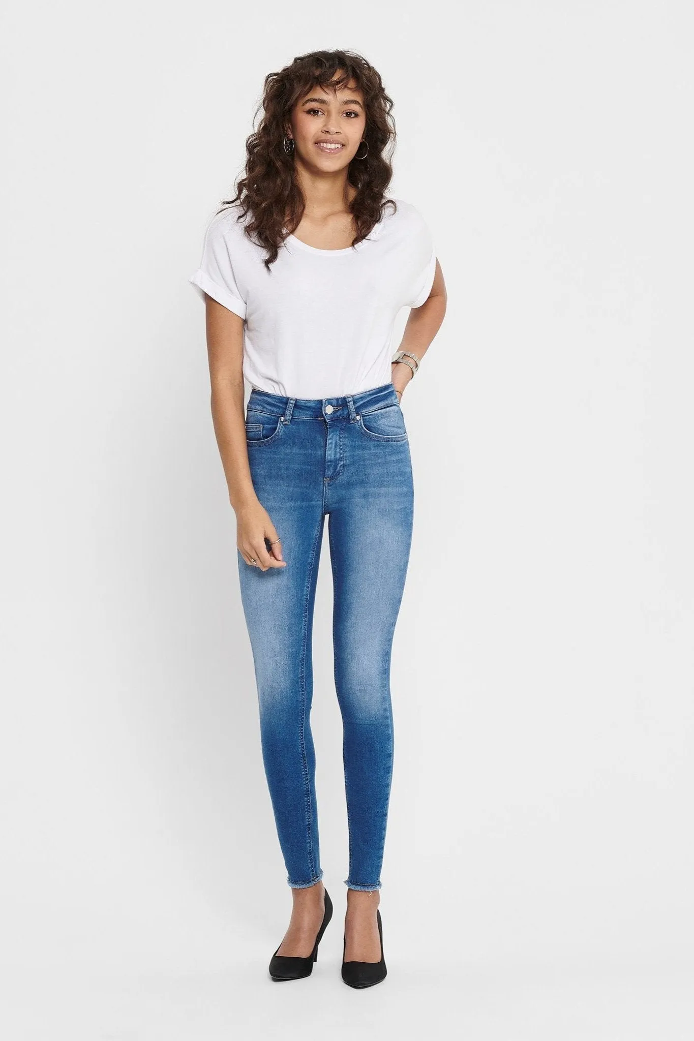 Blush Midsk Jeans - Medium Blue