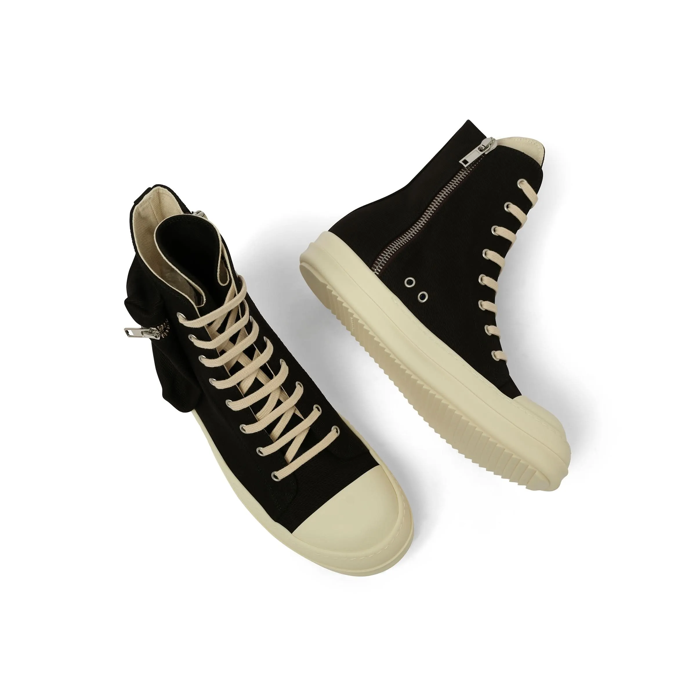 Cargo Sneaks in Black/Milk