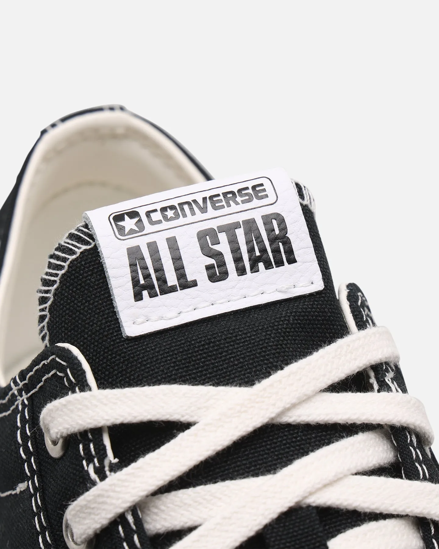 Converse Star Player 76 Low Black/White