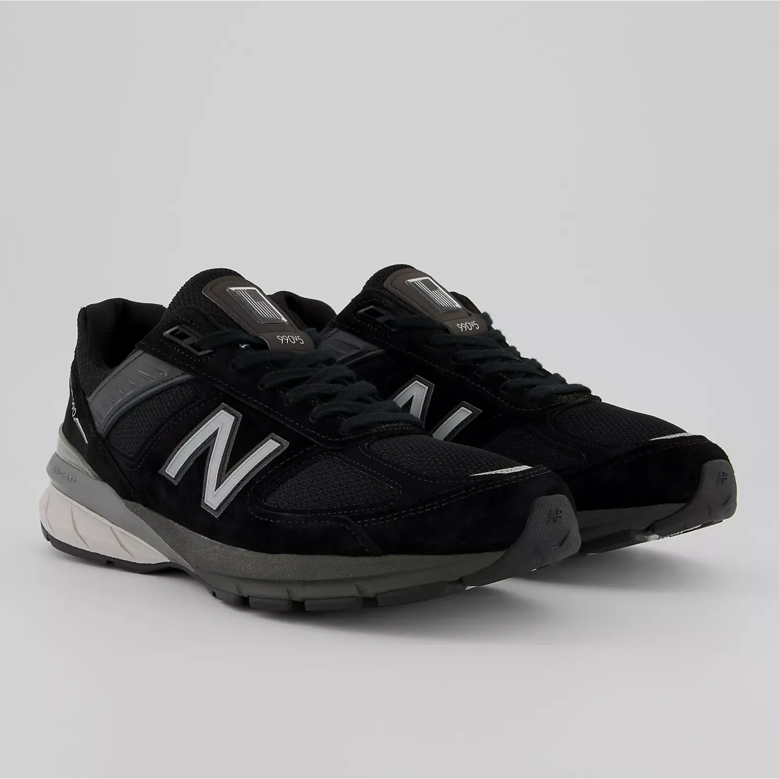 New Balance Men's Made in US 990 v5 Shoes - Black / Silver