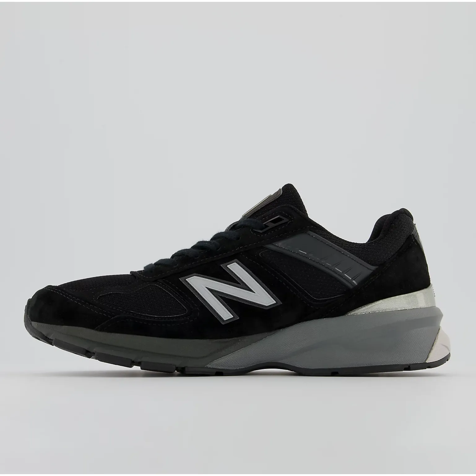 New Balance Men's Made in US 990 v5 Shoes - Black / Silver