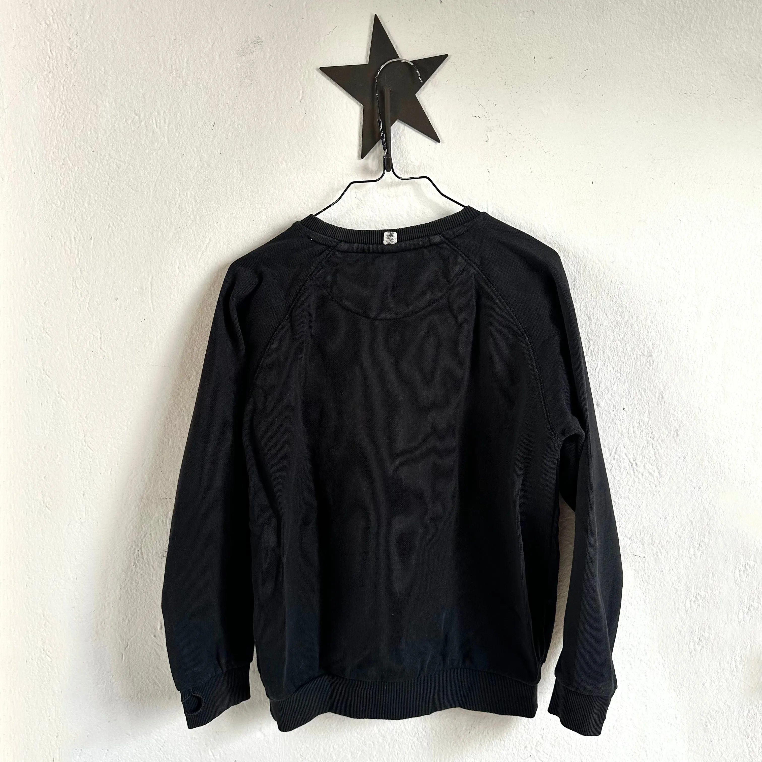 Pre-loved Munster Skate Sweater size 8 years