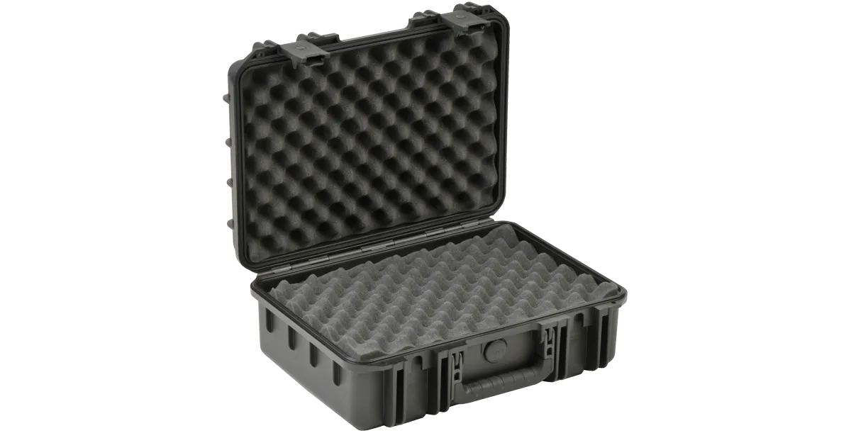 SKB Cases 3i 17" x 11" x 6"