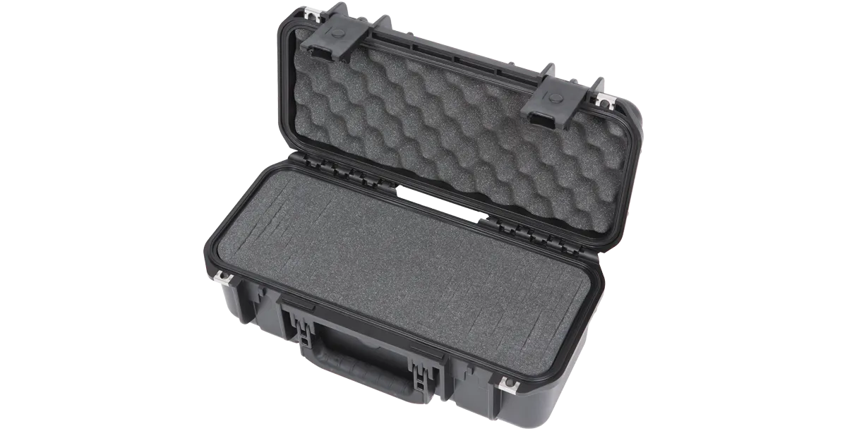 SKB Cases 3i 17" x 6" x 6"