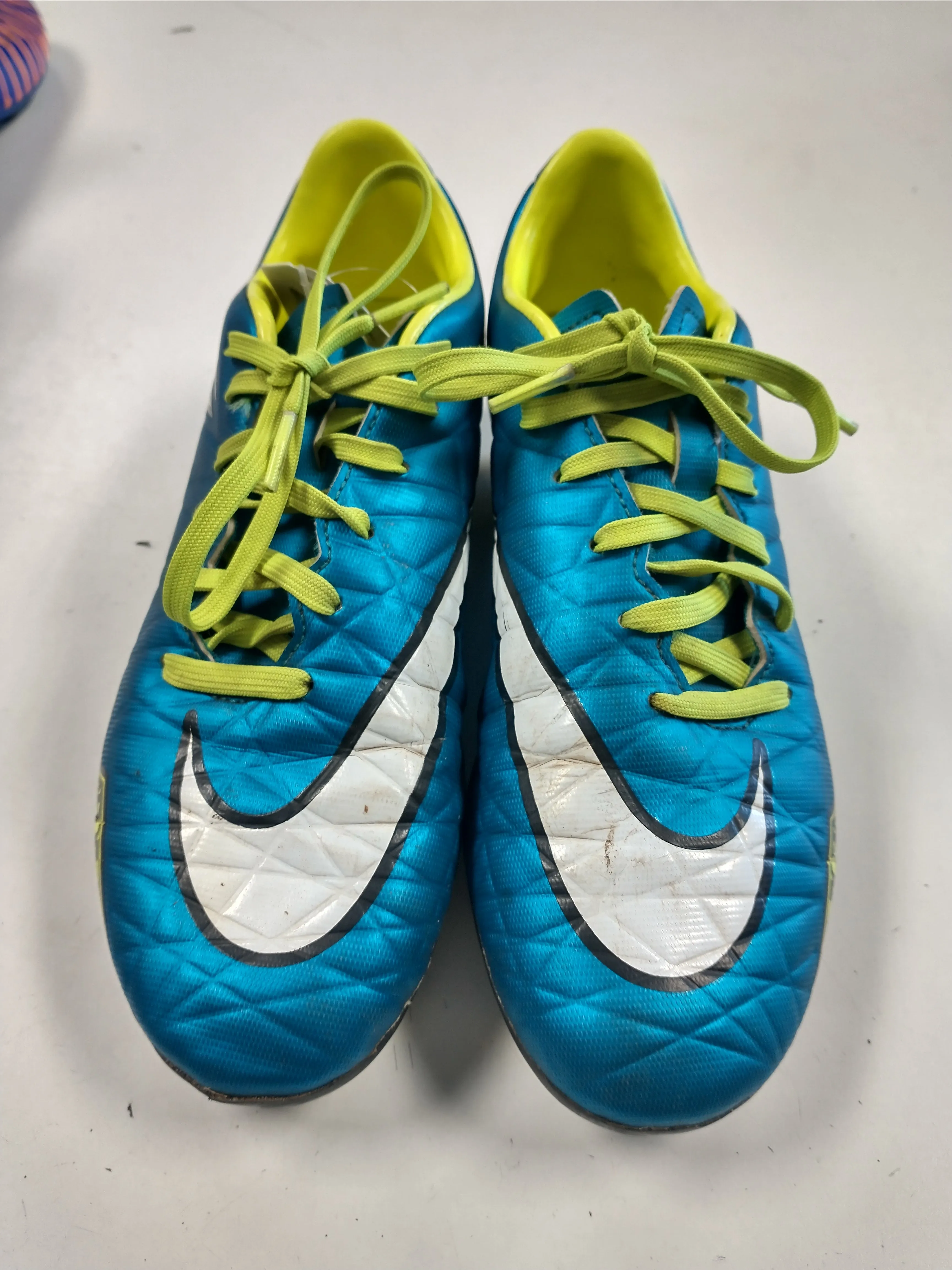 Used Nike Hypervenom Size 7 Soccer Cleats